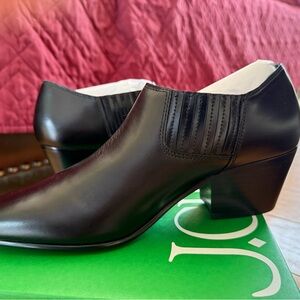 J. Crew Black Heeled Boots with Chunky Heel and V-Shaped Opening